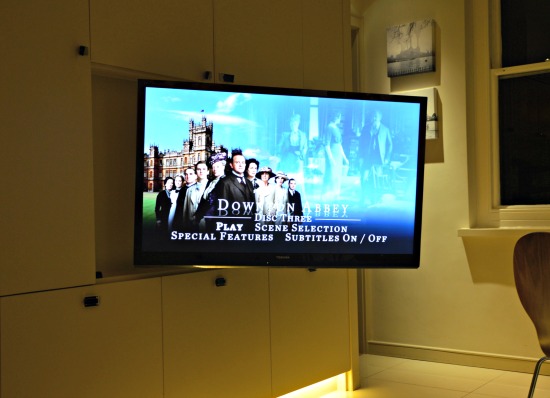 Watching Downton Abbey in London Watching Downton Abbey in London